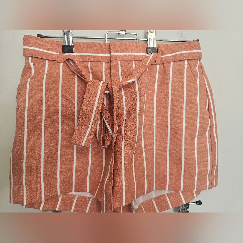 Banana Republic Women's Coral Shorts w/ White Stripes and Tie Front Size 0